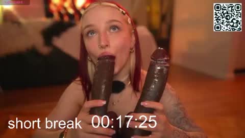 Snapshot of suk_ki chatting on June 23, 3:04 am Lika ginger Jessy blond online show from June 23, 3:04 am