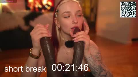 Snapshot of suk_ki chatting on July 15, 7:02 am Lika ginger Jessy blond online show from July 15, 7:02 am