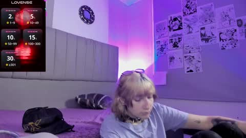    online show from December 20, 12:38 pm