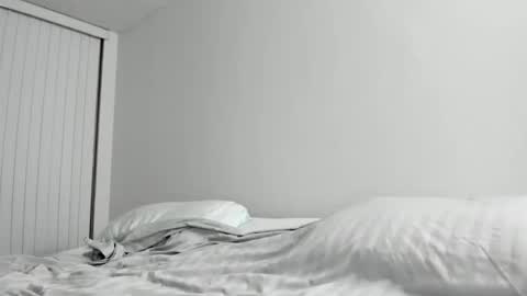 sukimeelong online show from April 13, 2:28 am