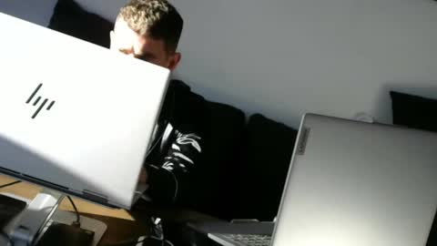 The Sultan online show from September 9, 11:21 am