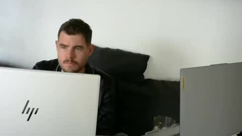 The Sultan online show from September 15, 4:51 pm