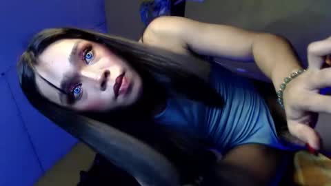 sultry_sirenxx online show from January 21, 8:32 pm