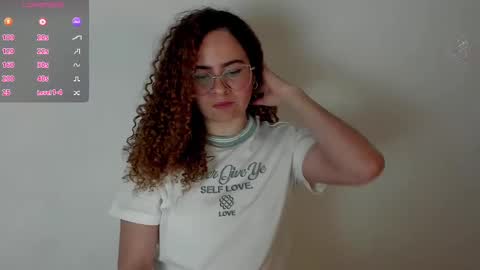 Snapshot of sultrysecrets_ chatting on October 8, 7:22 pm Ann online show from October 8, 7:22 pm