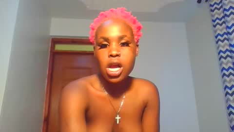 Snapshot of sulwe_ chatting on December 15, 7:23 am sulwe_ online show from December 15, 7:23 am