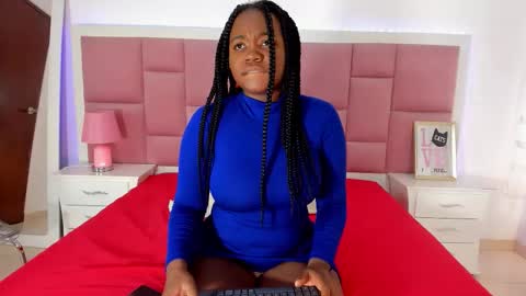 Snapshot of sulyclarck chatting on September 15, 8:09 pm Hot ebony online show from September 15, 8:09 pm
