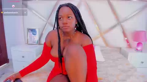 Snapshot of sulyclarck chatting on September 25, 7:50 pm Hot ebony online show from September 25, 7:50 pm