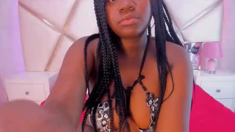 Snapshot of sulyclarck chatting on October 6, 7:44 pm Hot ebony online show from October 6, 7:44 pm