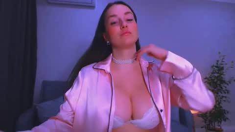 Snapshot of summer_finn chatting on January 10, 2:52 pm Christina online show from January 10, 2:52 pm