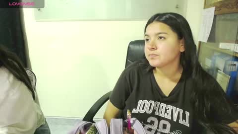 summer_girls01 online show from February 14, 10:14 pm