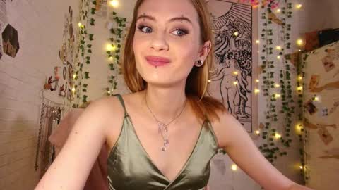 summerhazee online show from February 15, 6:37 pm