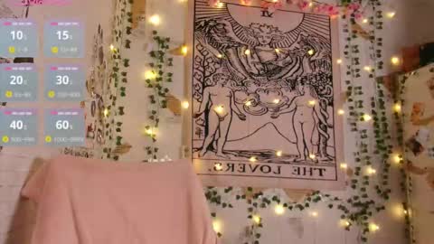 summerhazee online show from February 16, 6:15 pm