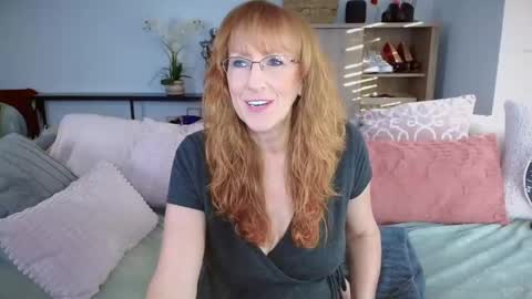 SummerKnightzzz online show from January 22, 1:11 pm