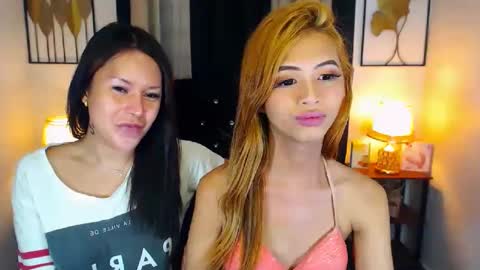 Snapshot of summerleonets chatting on December 3, 6:28 pm Summer online show from December 3, 6:28 pm