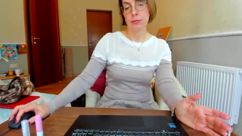 summerliza online show from January 10, 11:22 am