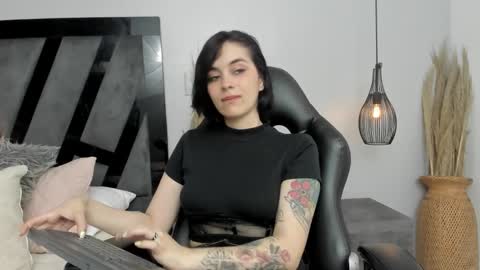 Summer online show from March 5, 7:27 pm