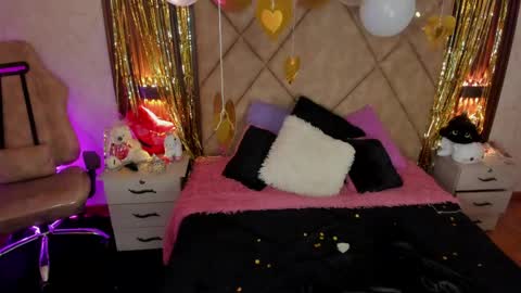       -  - online show from April 13, 3:28 pm