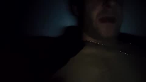 Snapshot of summmerboy12314 chatting on December 23, 3:18 am summmerboy12314 online show from December 23, 3:18 am
