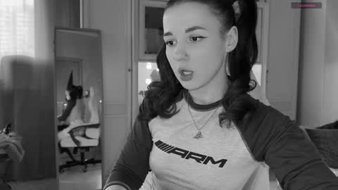 Miss Nelly online show from December 13, 7:25 am