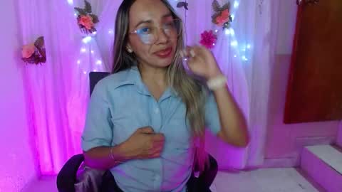 sun crystal online show from November 24, 10:53 pm