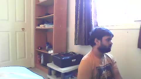 Sundoog online show from April 21, 8:01 pm