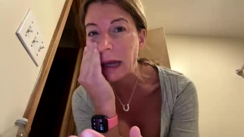 Snapshot of sunnbabe92485 chatting on October 9, 11:36 pm sunnbabe92485 online show from October 9, 11:36 pm