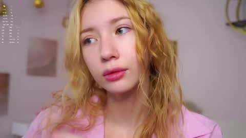 Lily online show from February 15, 2:36 pm