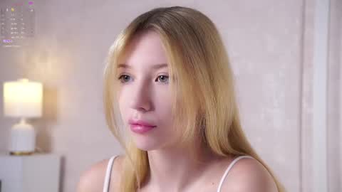Lily online show from May 30, 2:47 pm