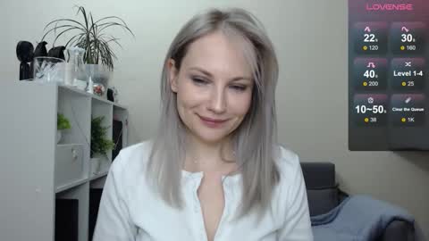 Naomi online show from January 7, 11:45 pm