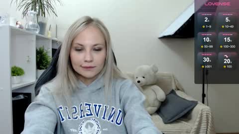 Naomi online show from September 12, 5:29 am