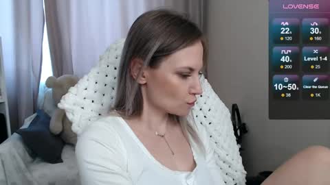 Naomi online show from April 14, 4:40 am