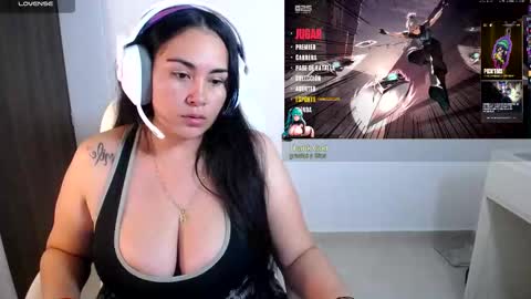 Snapshot of sunny_gamer chatting on November 17, 5:13 am Sunny online show from November 17, 5:13 am