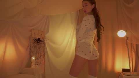 Maria online show from November 22, 8:30 pm