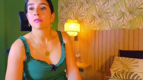 Snapshot of sunny_river chatting on May 11, 4:59 pm Sunny River online show from May 11, 4:59 pm