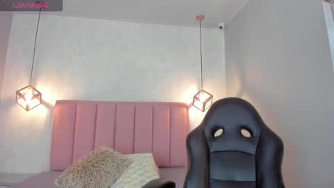  S U N N Y online show from November 8, 12:27 pm