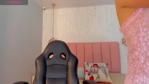  S U N N Y online show from December 20, 12:45 pm