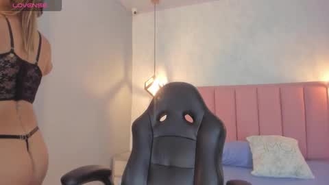  S U N N Y online show from January 9, 12:41 pm