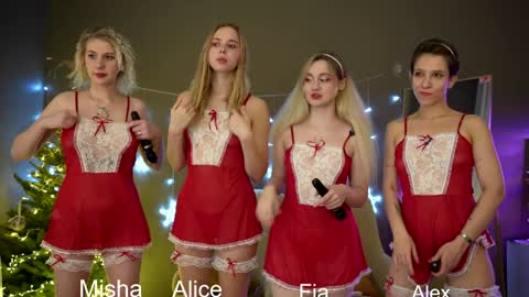 Snapshot of sunnyfia chatting on December 23, 1:40 am Fia  -  TG -  Mia -  Alice -  online show from December 23, 1:40 am