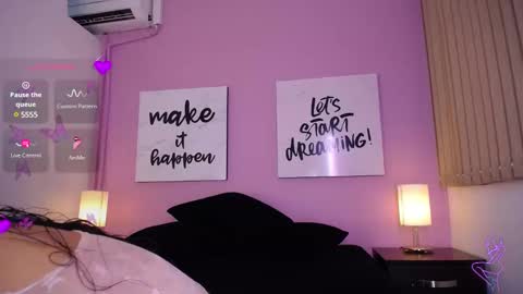  Sunny  online show from December 29, 8:15 pm