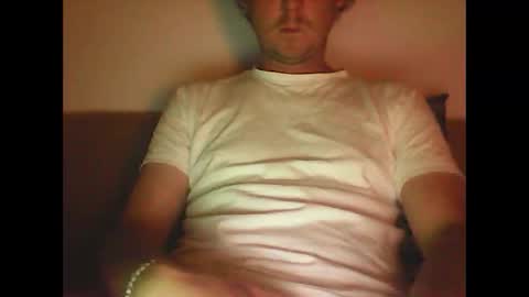 Snapshot of sunnygun0 chatting on October 4, 6:39 pm sunnygun0 online show from October 4, 6:39 pm