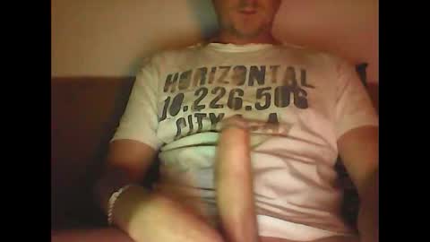 Snapshot of sunnygun0 chatting on October 19, 7:58 pm sunnygun0 online show from October 19, 7:58 pm