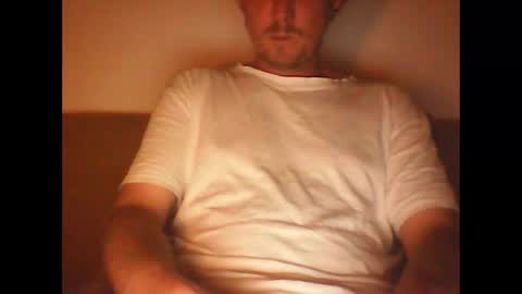 sunnygun0 online show from June 7, 8:23 pm