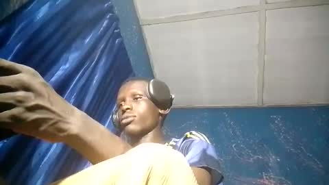 Sunnyblack2 online show from April 2, 8:45 am