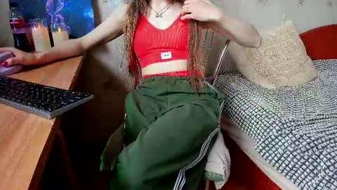 Snapshot of sunnyjoys chatting on July 9, 11:25 am Alina Streams Mon to Fri online show from July 9, 11:25 am
