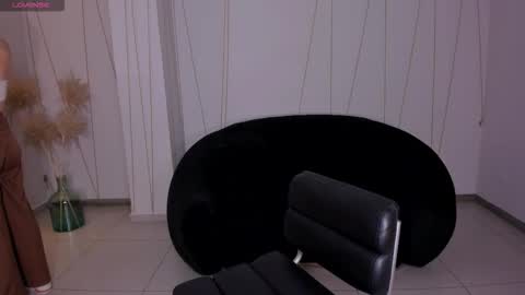 Sunny Rivers online show from December 4, 3:32 pm