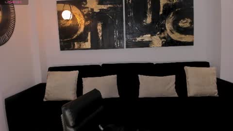 Snapshot of sunnyrivers_ chatting on June 18, 5:50 pm Sunny Rivers online show from June 18, 5:50 pm