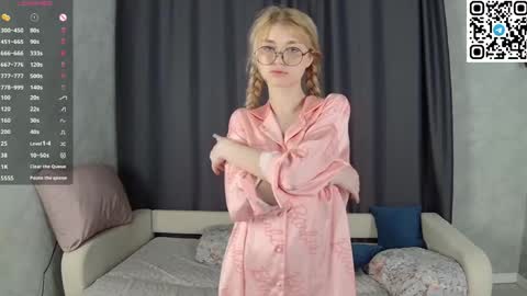 Lilith online show from May 16, 7:34 pm