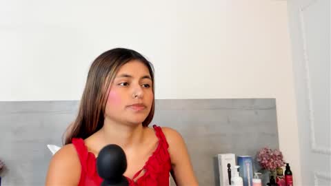 sunnywhitee online show from March 27, 7:24 pm