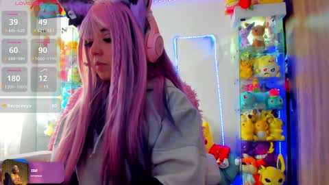 Snapshot of sunofureku_melody chatting on January 28, 2:42 pm RAVENCLAU GIRL online show from January 28, 2:42 pm