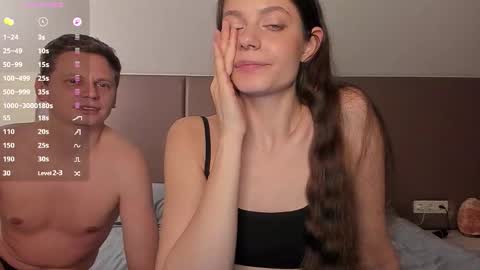 Snapshot of sunsay_effie chatting on November 12, 9:58 pm Effie Beautiful girl and Sunsay lucky boy online show from November 12, 9:58 pm